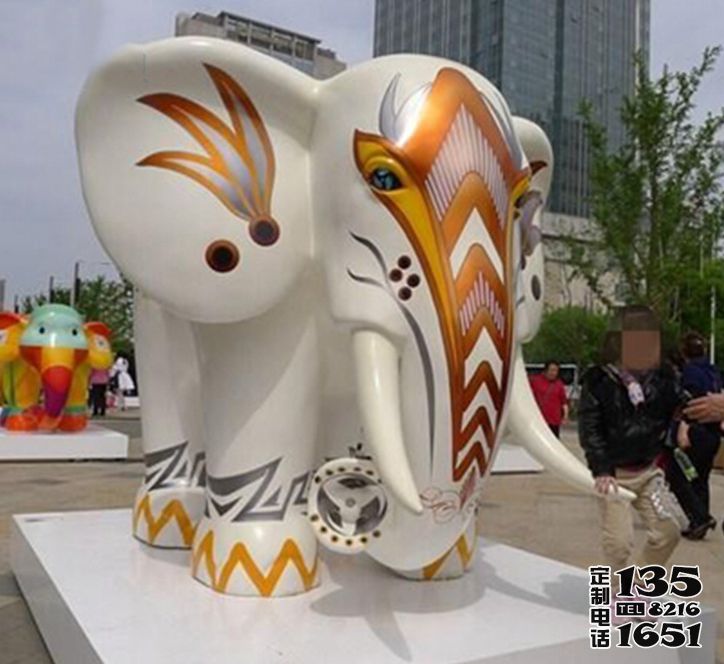 廣場(chǎng)創(chuàng)意玻璃鋼彩繪景觀大象雕塑 廣場(chǎng)創(chuàng)意玻璃鋼彩繪景觀大象雕塑