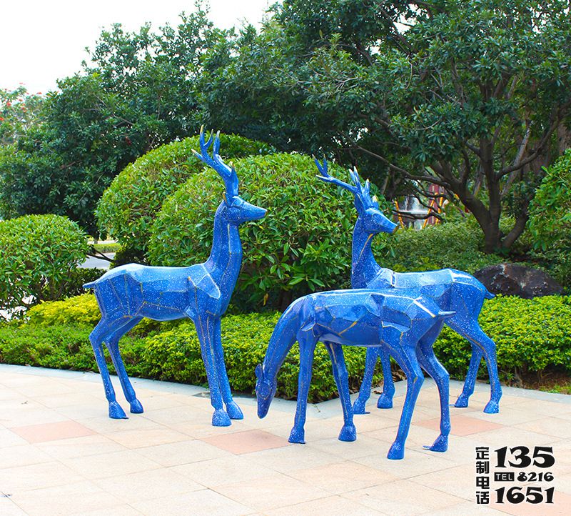 玻璃鋼公園景觀裝飾仿真動物藍色梅花鹿雕塑 玻璃鋼公園景觀裝飾仿真動物藍色梅花鹿雕塑