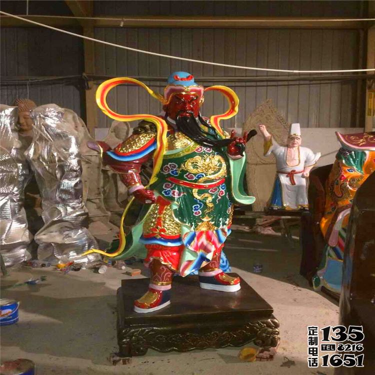 玻璃鋼彩繪景區大型站立式關公雕塑 玻璃鋼彩繪景區大型站立式關公雕塑