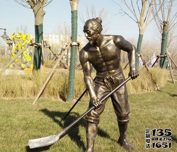 戶外景觀鋤草的農民玻璃鋼仿銅擺件春耕人物雕塑 戶外景觀鋤草的農民玻璃鋼仿銅擺件春耕人物雕塑