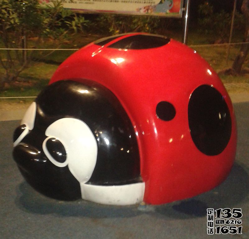 城市街道公園玻璃鋼卡通仿真動物七星瓢蟲雕塑 城市街道公園玻璃鋼卡通仿真動物七星瓢蟲雕塑